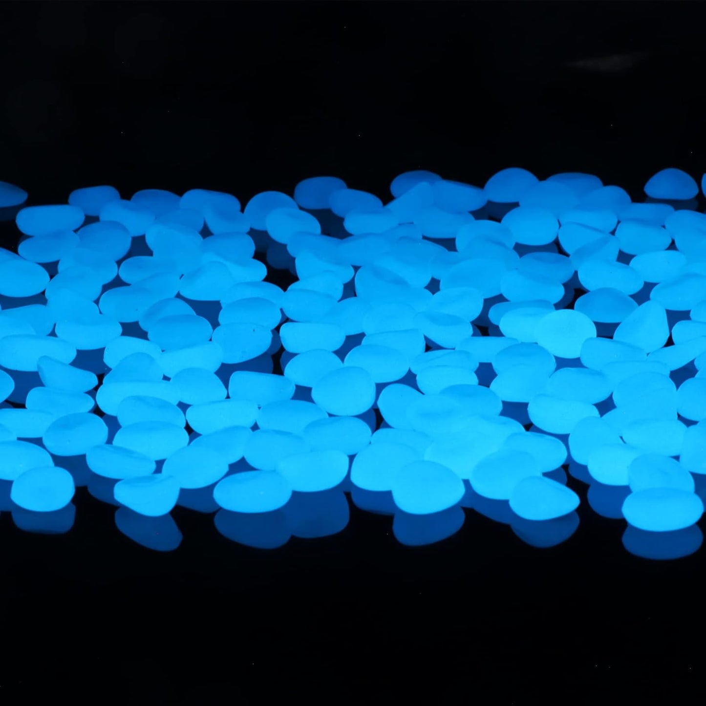 Glow in The Dark Rocks Outdoor Decorative Stones, 1000 PCS White Glows Blue Small Luminous Pebbles for Garden Walkway Fish Tank Aquarium Planter Vase Filler