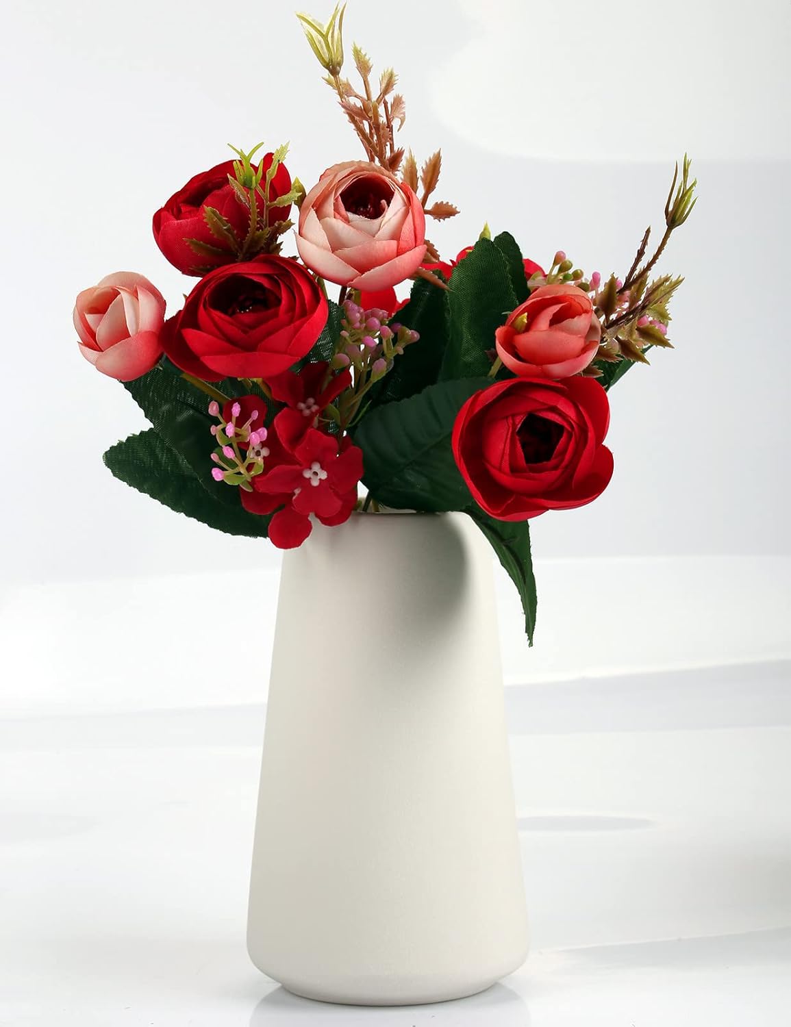 Simple Vase for Flowers Plants, Matte Vases for Modern Table Shelf Home Decor Wedding Boho Decor, 6" H Frosted Elegant Ceramic Vase for Pampas Grass Fluffy Stem Bouquet Lavender Flowers (White, 1)