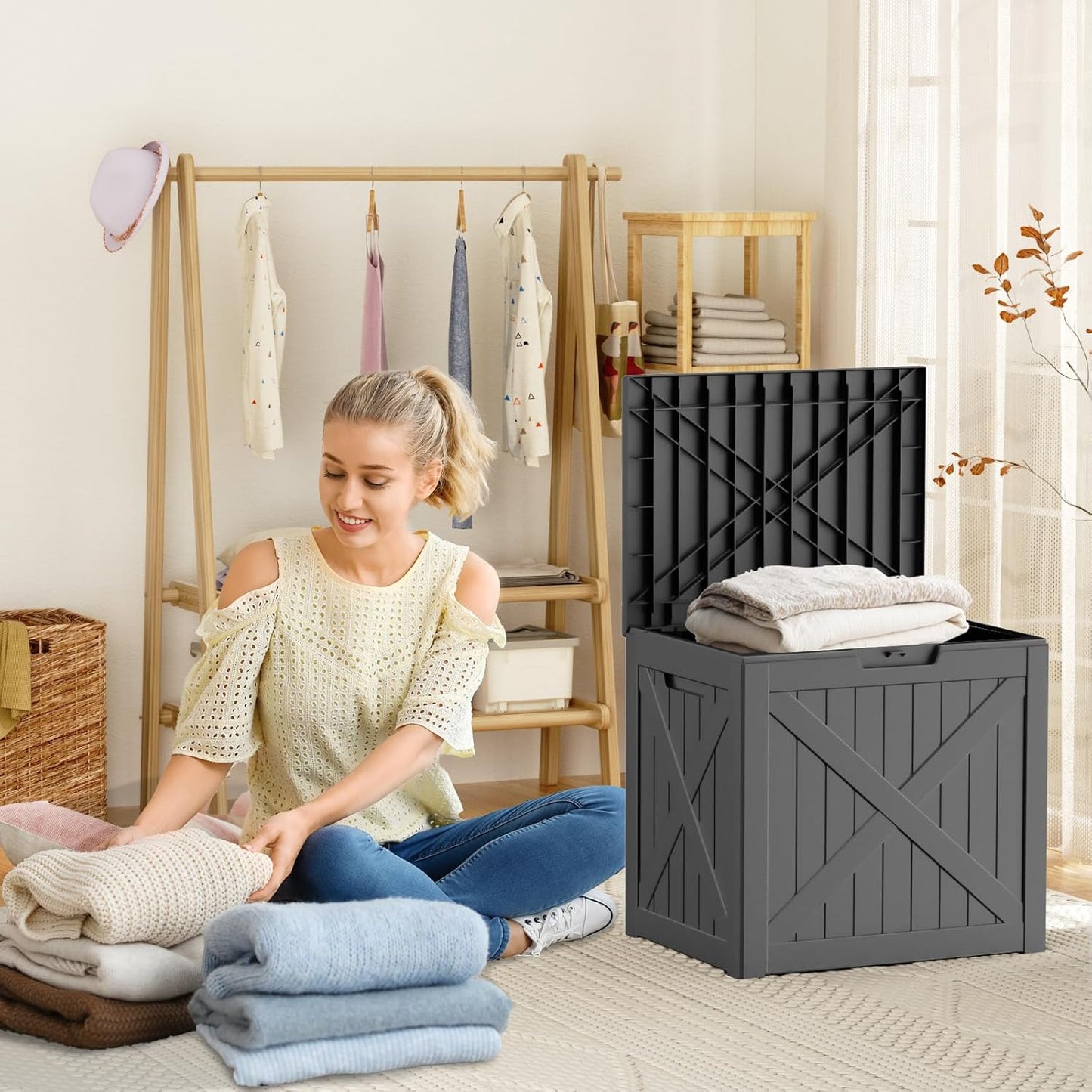 32 Gallon Outdoor Deck Box,Storage Lockable Waterproof Patio Furniture,Garden Tools,Cushions,Pool Accessories Outside Storage Resin Box(Black)