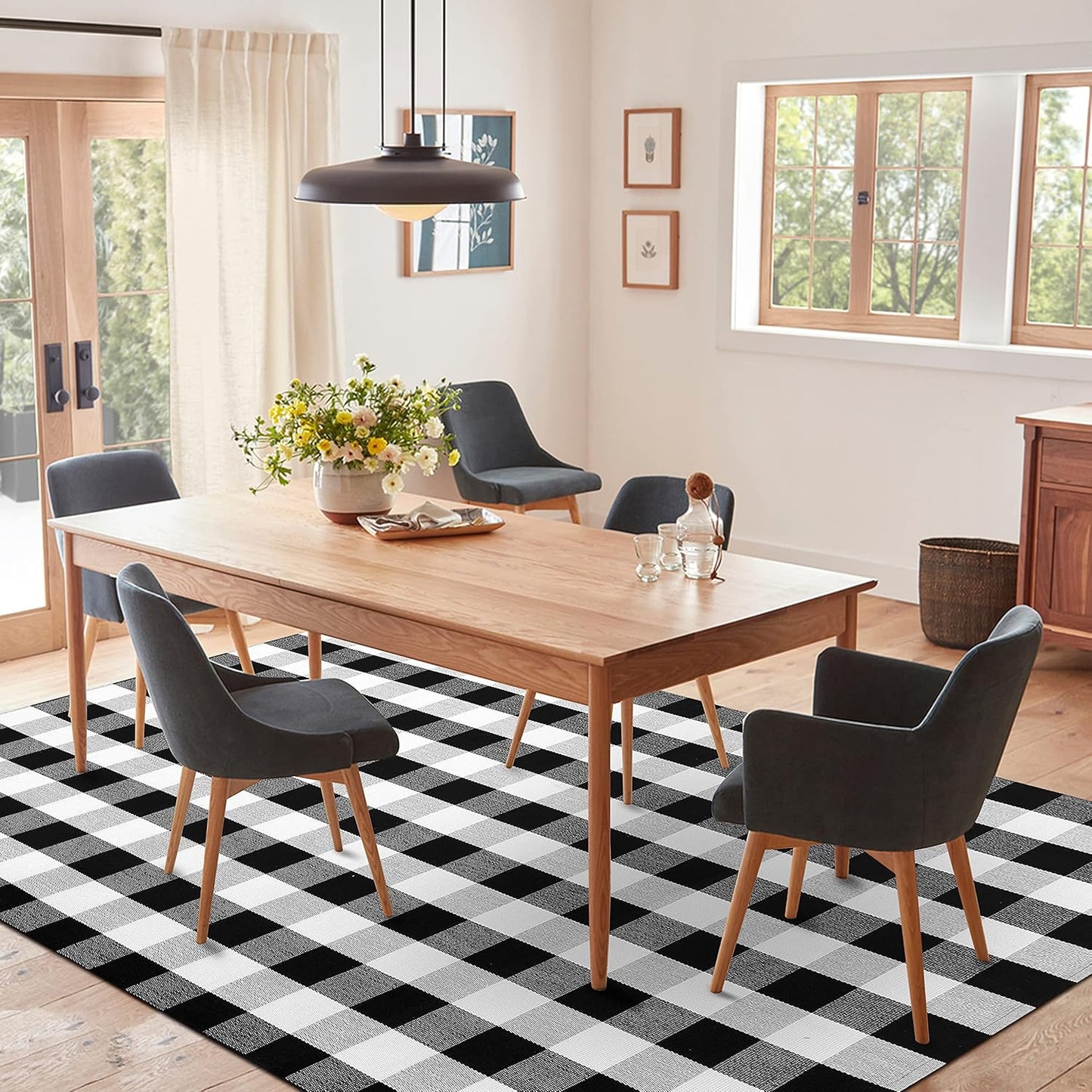 IOHOUZE Buffalo Plaid Rug 5x8 Ft Indoor Outdoor Rug, Washable Rugs for Living Room, Spring Summer Welcome Mats Outdoor, Black White Rug for Farmhouse/Entryway/Home Entrance